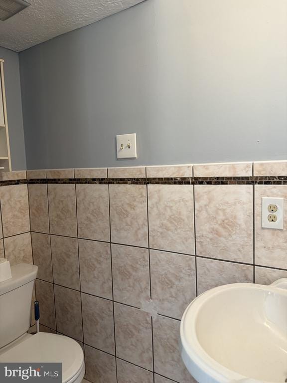 Building Photo - 706 Woodbridge Center Way