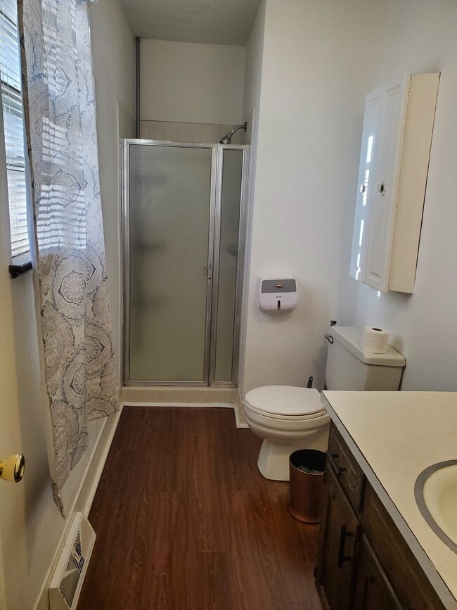 Foto del edificio - 4820 England St