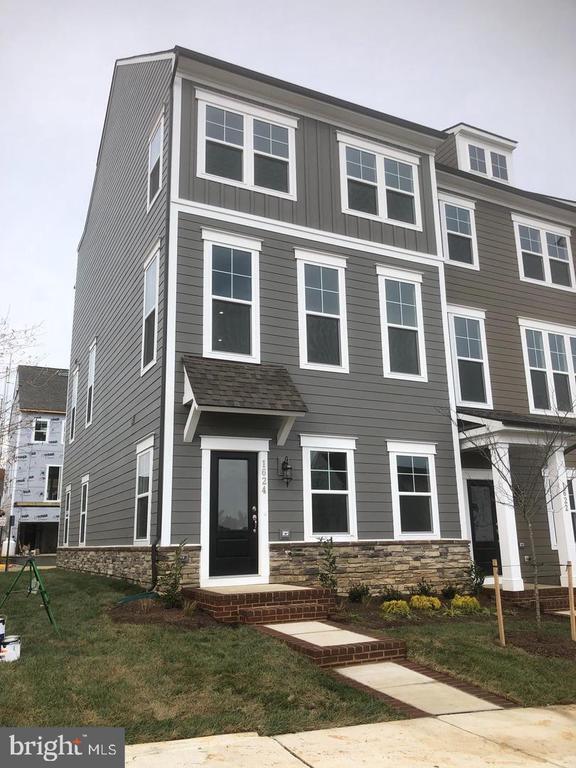 Foto principal - 1624 Grove Chestnut Rd