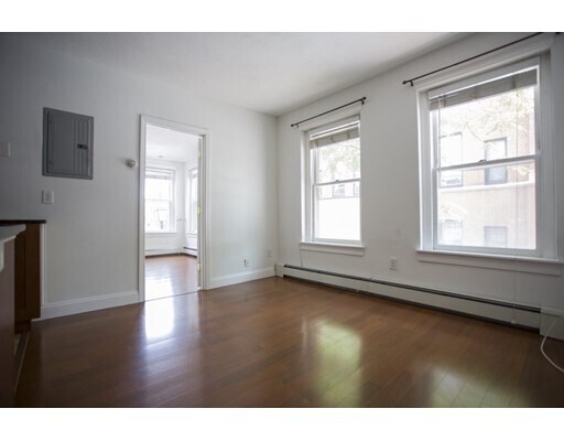 Foto del edificio - 53 Irving St