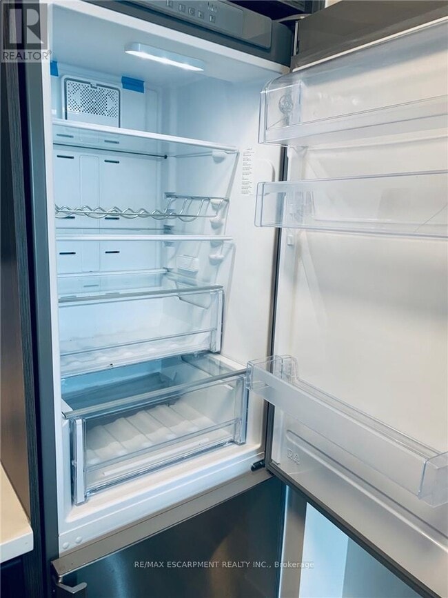 Building Photo - 2093 Fairview St