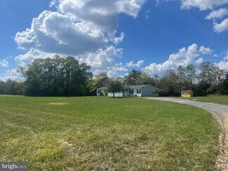 Building Photo - 772 Quarry Rd