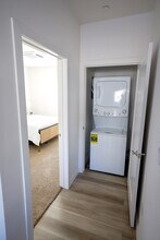 Building Photo - Coyote Ridge Apartments