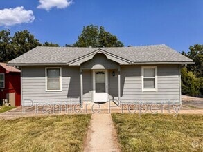 Building Photo - 4311 N Spruce Ave