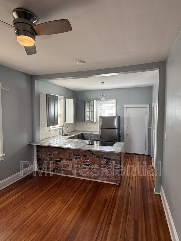 Foto del edificio - 608 W 19th St