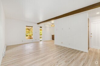 Building Photo - 922 100th Ave NE