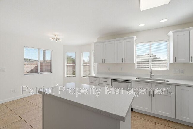 Foto del edificio - 3701 W Keim Dr