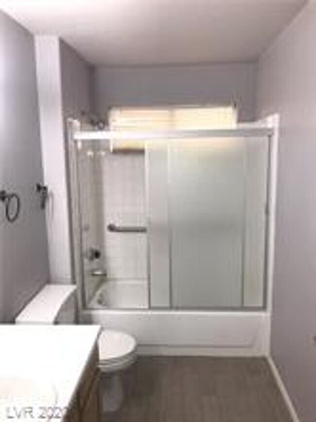 Foto del edificio - 2 Bed Condo!!!