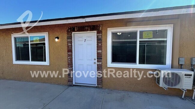 Foto del edificio - 11800 White Ave