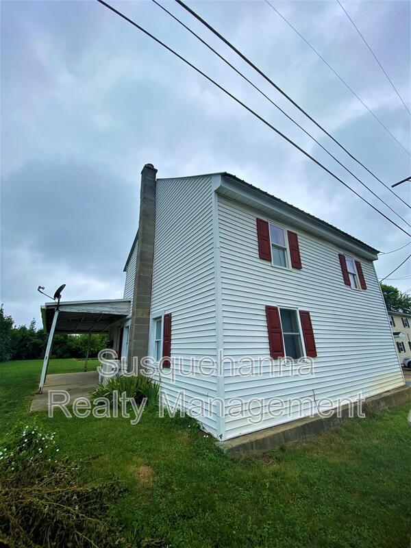 Building Photo - 127 S Cherry St