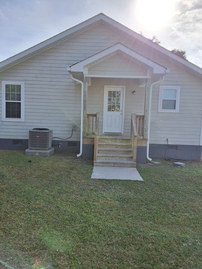 Building Photo - 509 Pine St