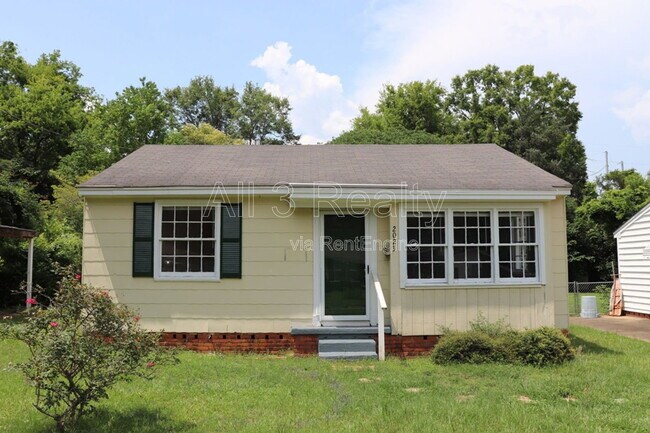 Building Photo - 2023 Windsor Ave