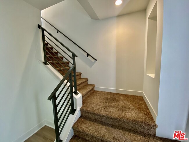 Foto del edificio - 10732 Bloomfield St