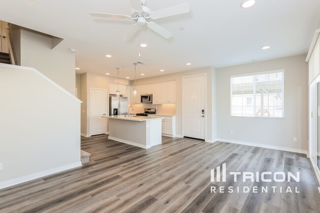 Building Photo - 24701 Tesoro Ct