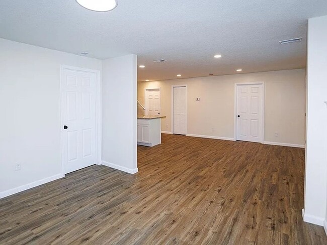 Building Photo - Fully remodeled home for rent!