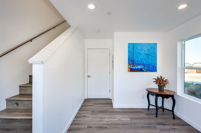 Building Photo - Modern Coastal Living at The Palms