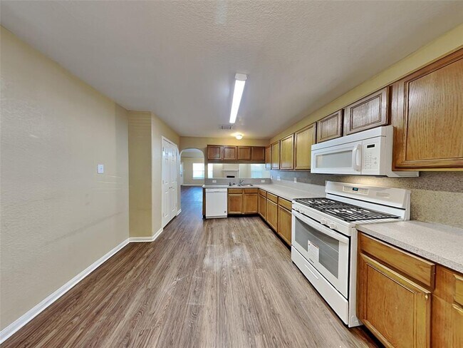 Foto del edificio - 3906 E Lindbergh Ct