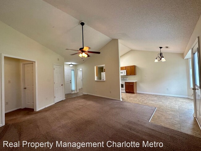 Building Photo - 3 br, 2 bath House - 2000 Briarberry Lane