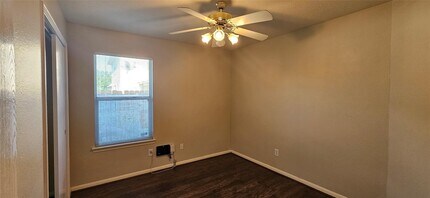 Building Photo - 919 Yorkshire Hollow Ln