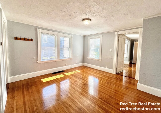 Building Photo - 7 Griggs Pl