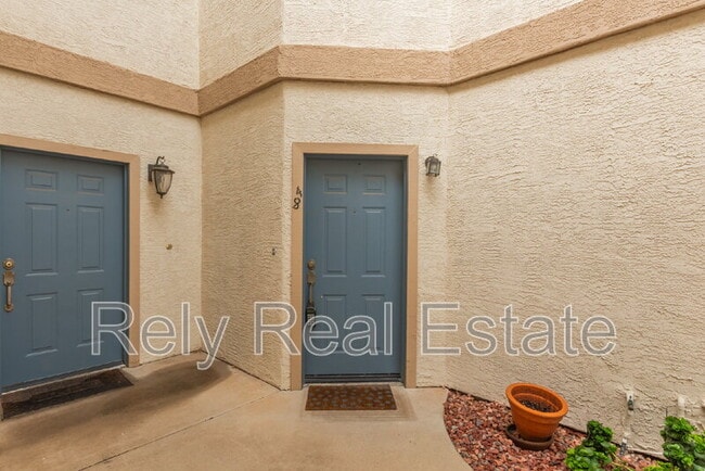 Building Photo - 2801 N Litchfield Rd