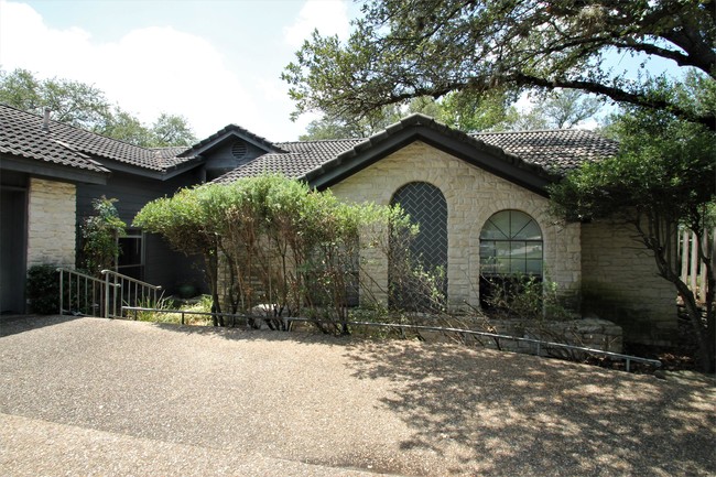Foto del edificio - 6000 Mesa Dr