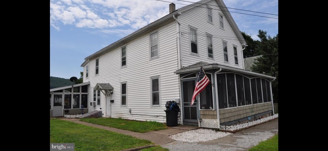 Building Photo - 136 W. Union Street