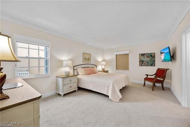 Foto del edificio - 3070 Gulf Shore Blvd N