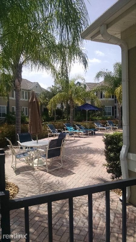 Foto del edificio - 2 br, 2 bath Townhome - 8001 Saint Simons St