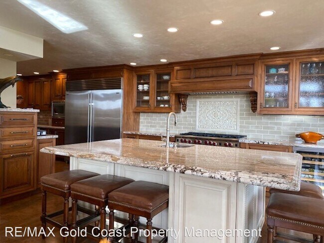 Building Photo - 5 br, 4.5 bath House - 2541 Monaco Dr