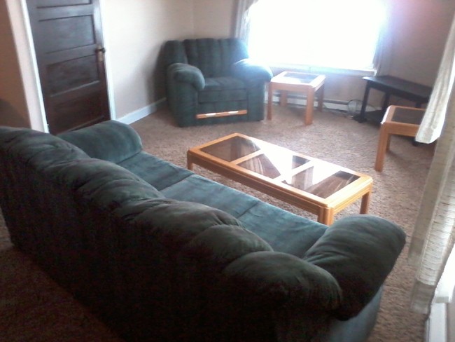 furniture not included - 203 N Washington St