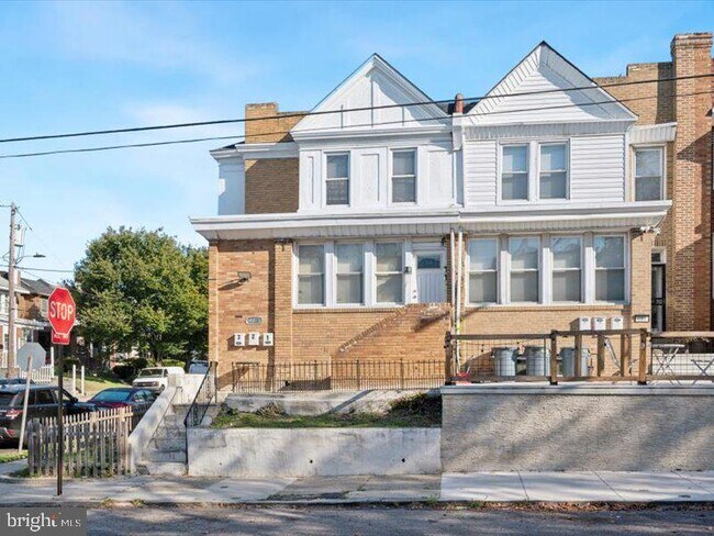 Foto del edificio - 1733 67th Ave