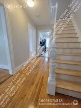 Building Photo - 708 Beech St