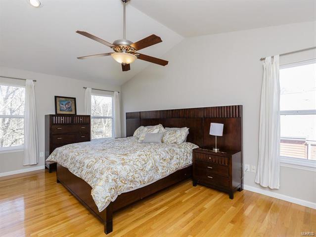 Foto del edificio - 831 Larkin Ave