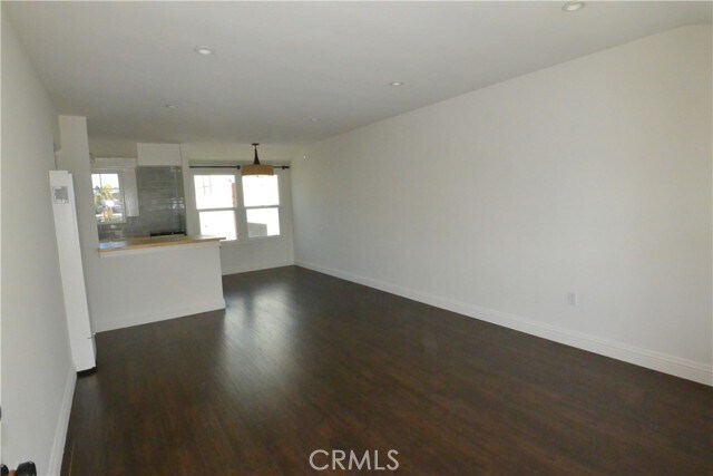 Foto del edificio - 513 Marigold Ave