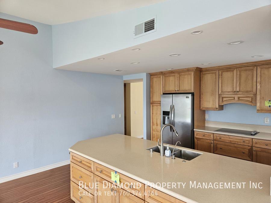 Primary Photo - Spacious 3 Br, 2ba, in Carlsbad with views!