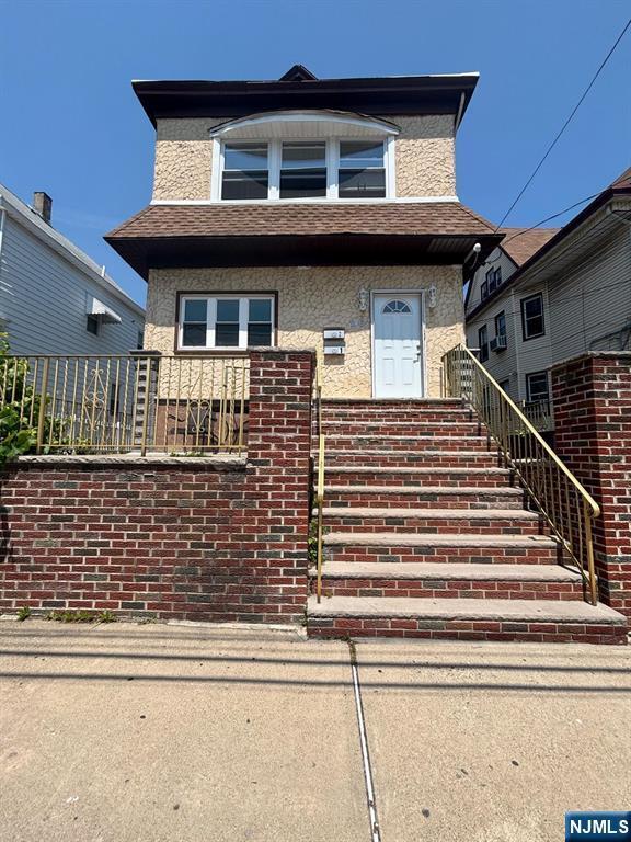 Building Photo - 26 Prescott Ave