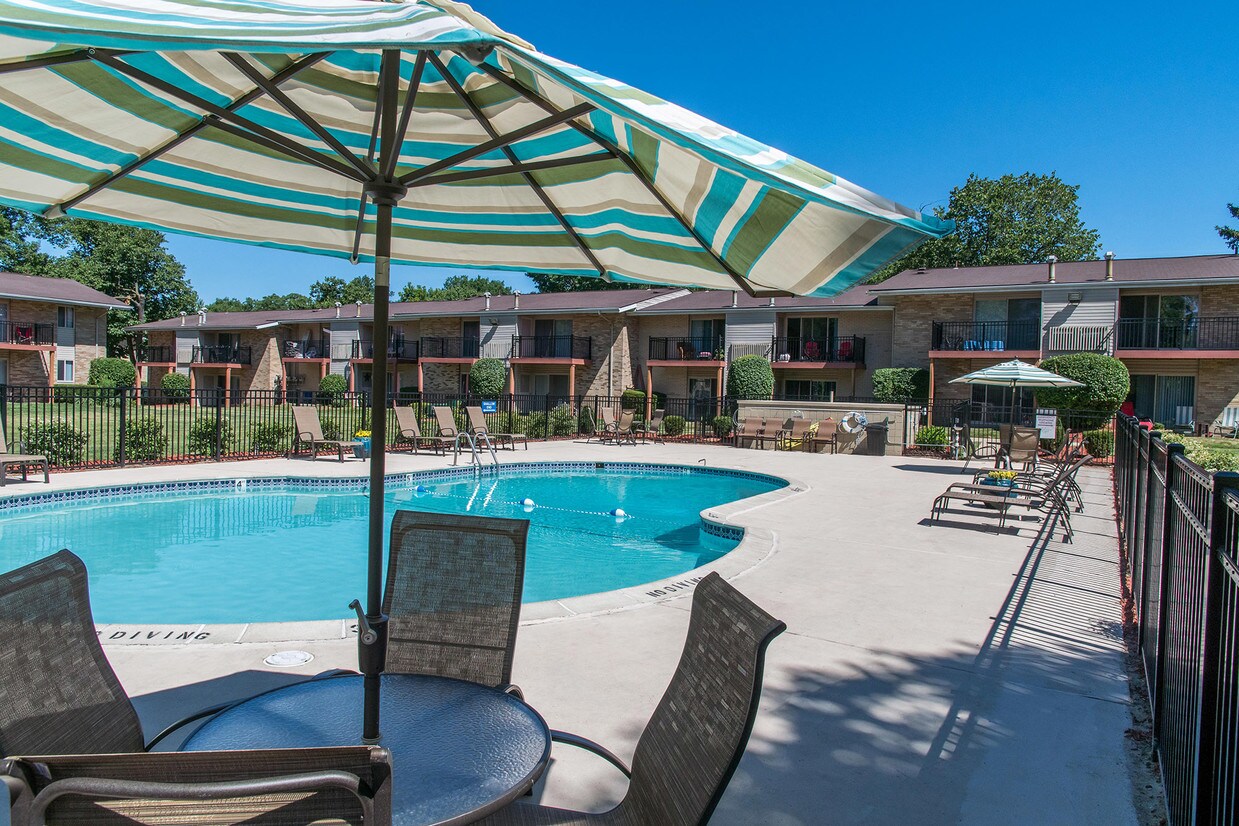 Piscina - Spruce Knob Apartments