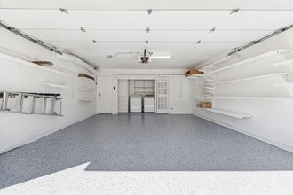 Building Photo - 1833 Saxony Ln