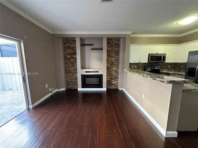 Foto del edificio - 2221 SE 24th Pl