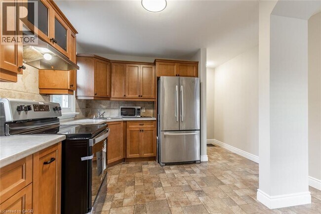 Photo du bâtiment - 129 E 22nd St