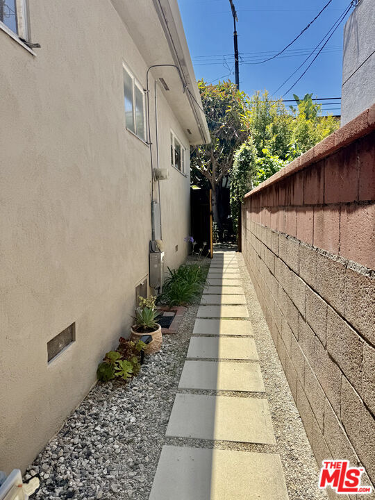 Building Photo - 7462 W 80th St