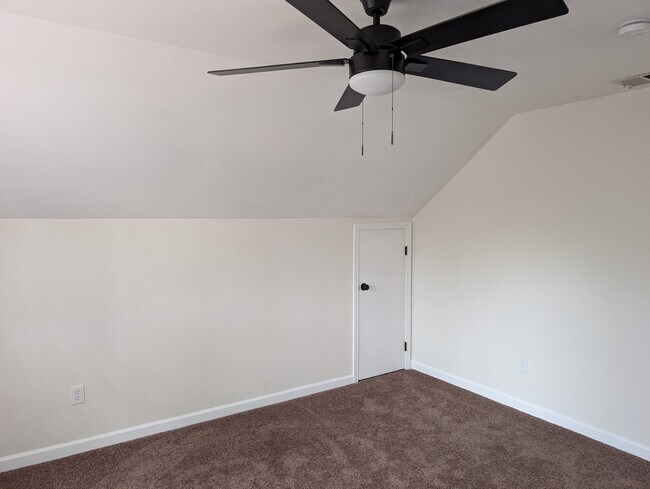 Foto del edificio - 7788 E Herndon Ave