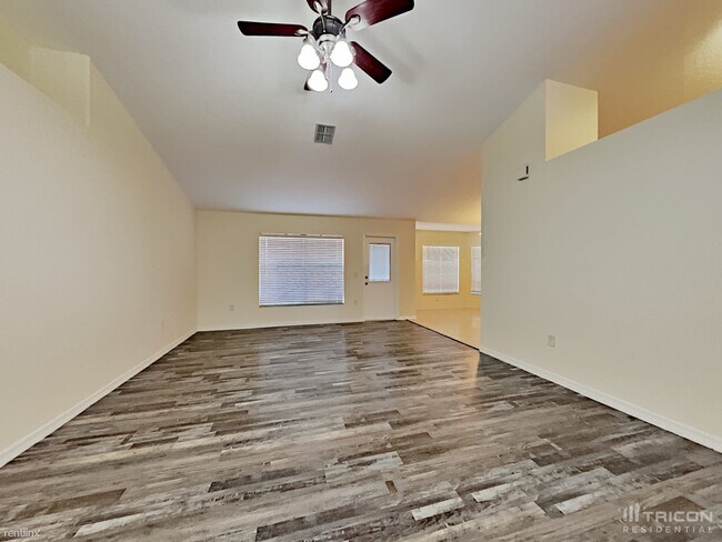 Building Photo - 4552 Azora Rd