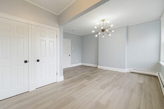 Building Photo - 396 Woodlawn Ave