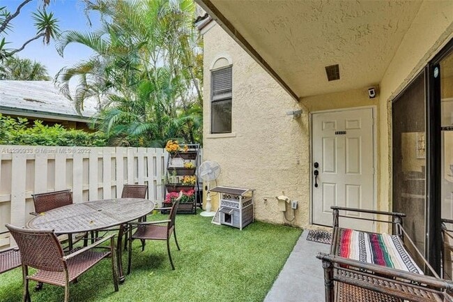 Photo - 22322 Pineapple Walk Dr Townhome