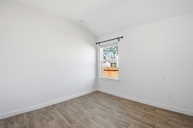 Building Photo - 14251 Big Bnd Dr