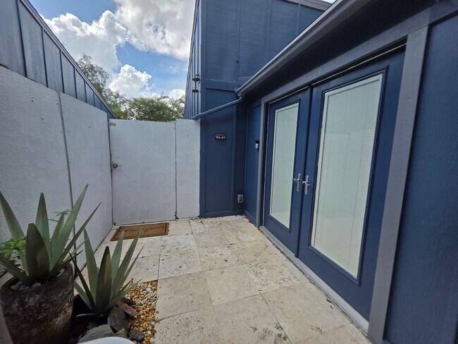 Foto del edificio - Spacious Townhome in The Trails