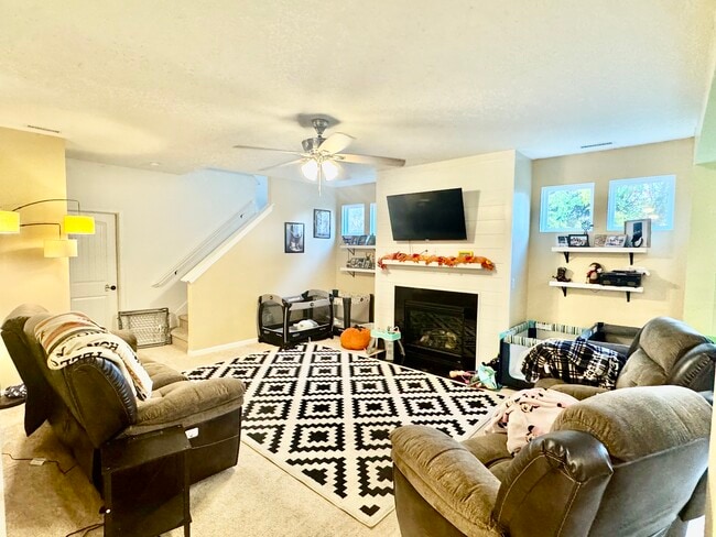 Foto del edificio - 13238 N Lndg Cir W