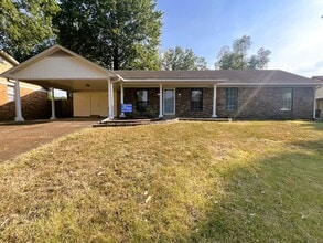 Building Photo - 6313 Cheekwood Ave